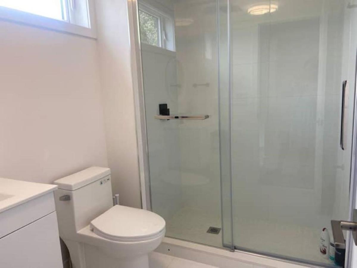 Stylish Townhome Gem With Several Amenities Just Minutes To The Falls Niagara Bagian luar foto
